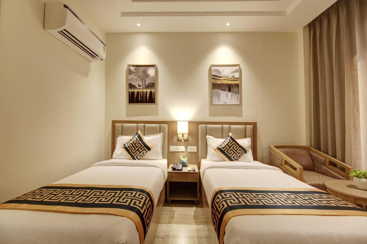 Hotel Grand Aerotech Нью-Делі Екстер'єр фото