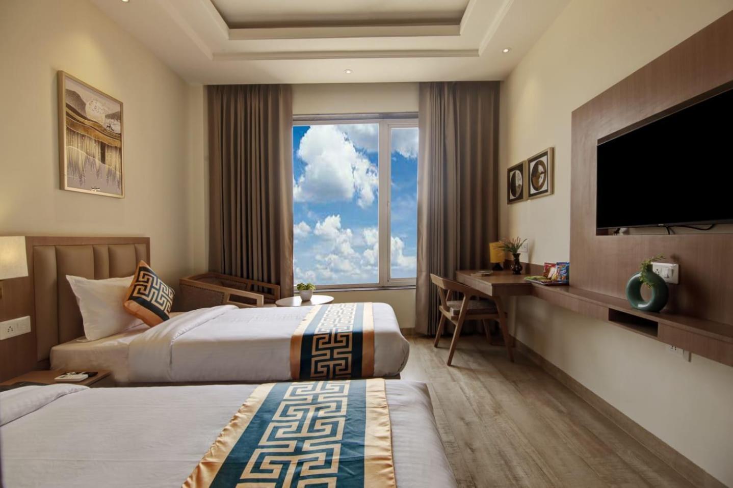 Hotel Grand Aerotech Нью-Делі Екстер'єр фото